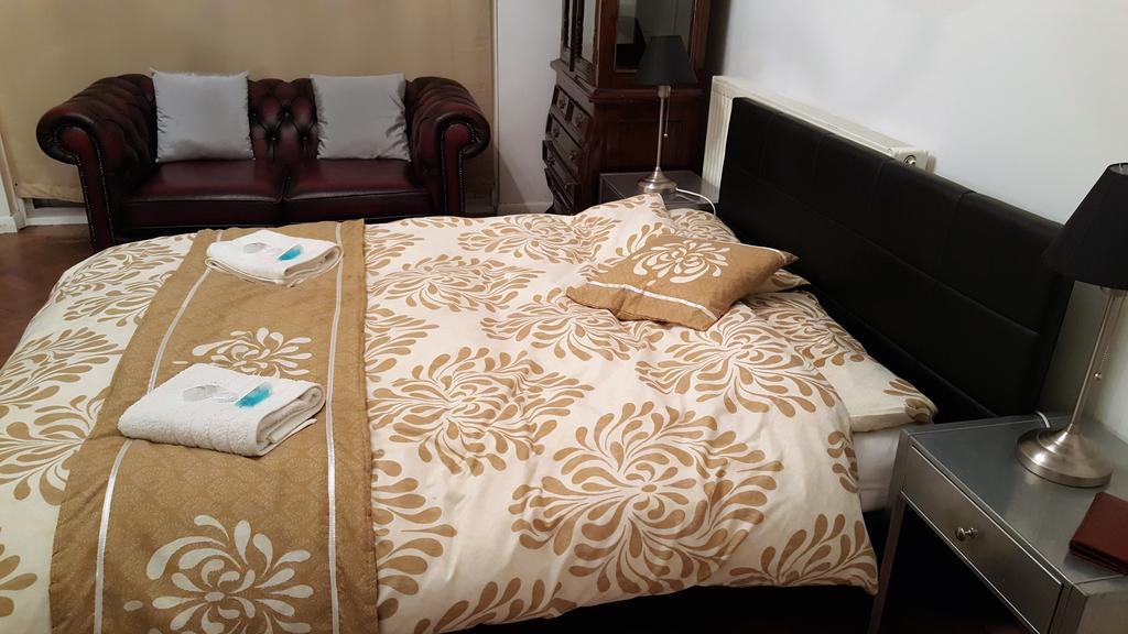 Oyo Guest House Ellipse Whetstone Bilik gambar
