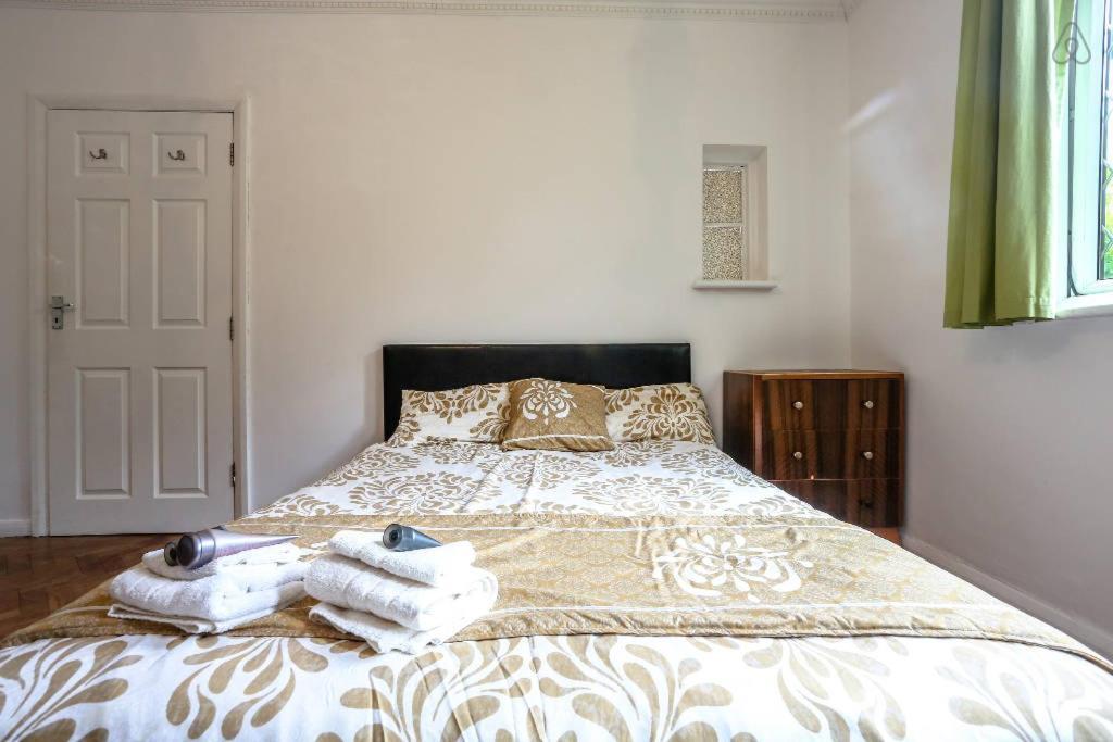Oyo Guest House Ellipse Whetstone Luaran gambar