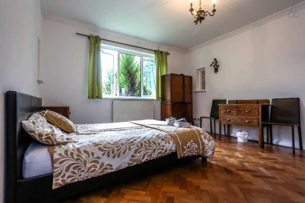 Oyo Guest House Ellipse Whetstone Luaran gambar